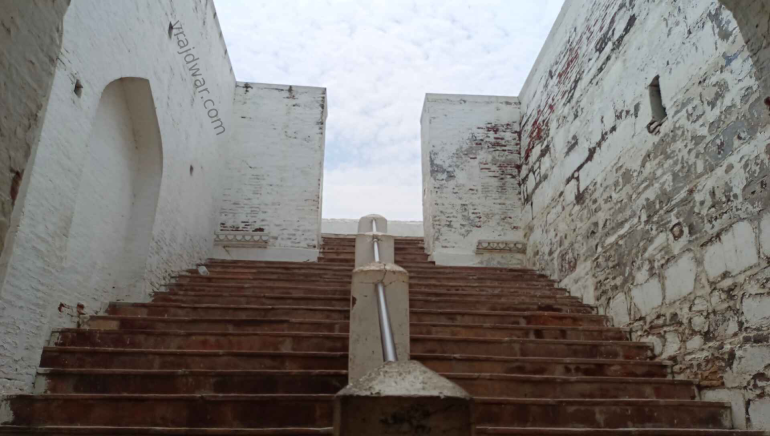 Charanchoki mandir 3 Govardhan Parikrama