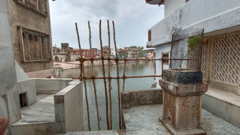 mansi ganga bethak2